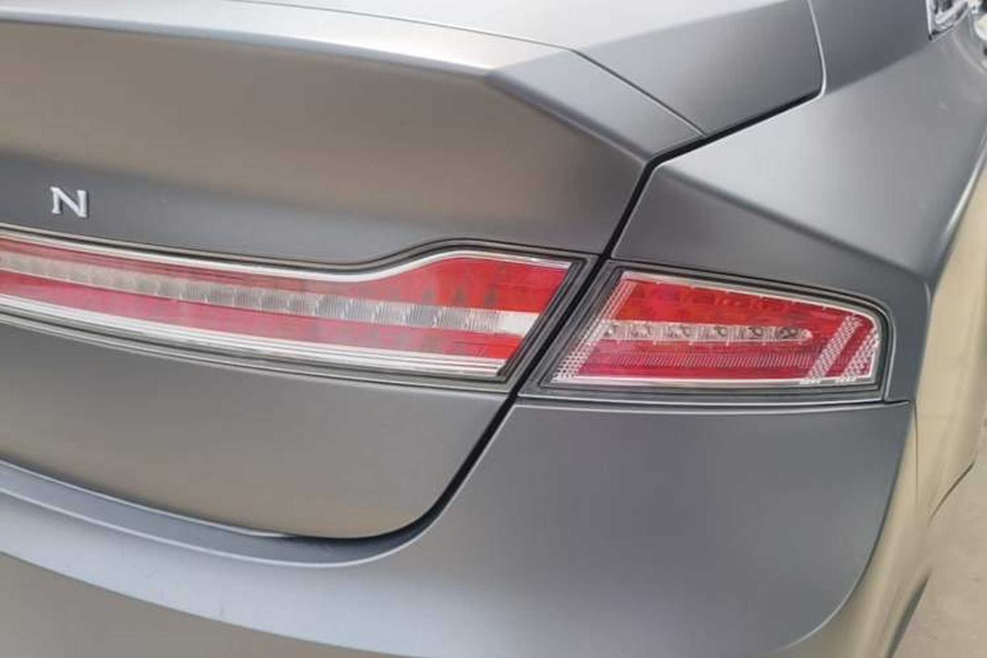 Used Lincoln MKZ 2017 2.0T Luxury Edition Right Rear Taillight