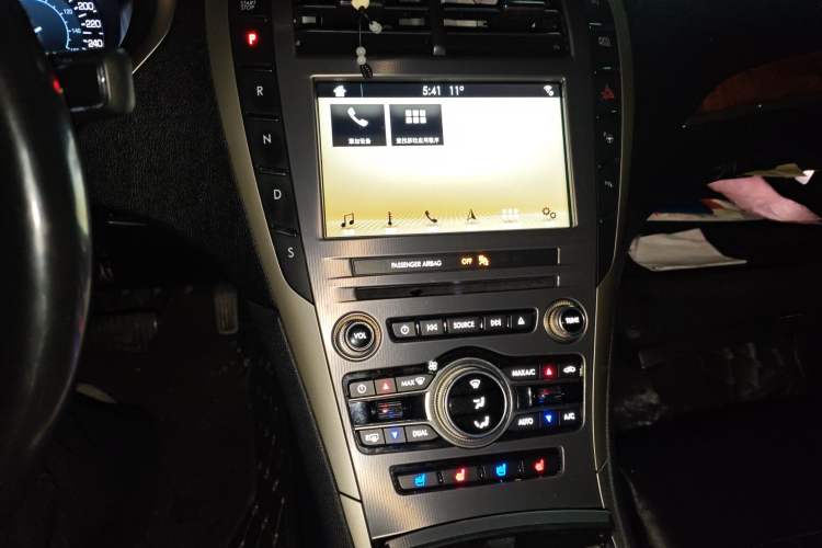 Used Lincoln MKZ 2017 2.0T Luxury Edition Audio And AC Panel