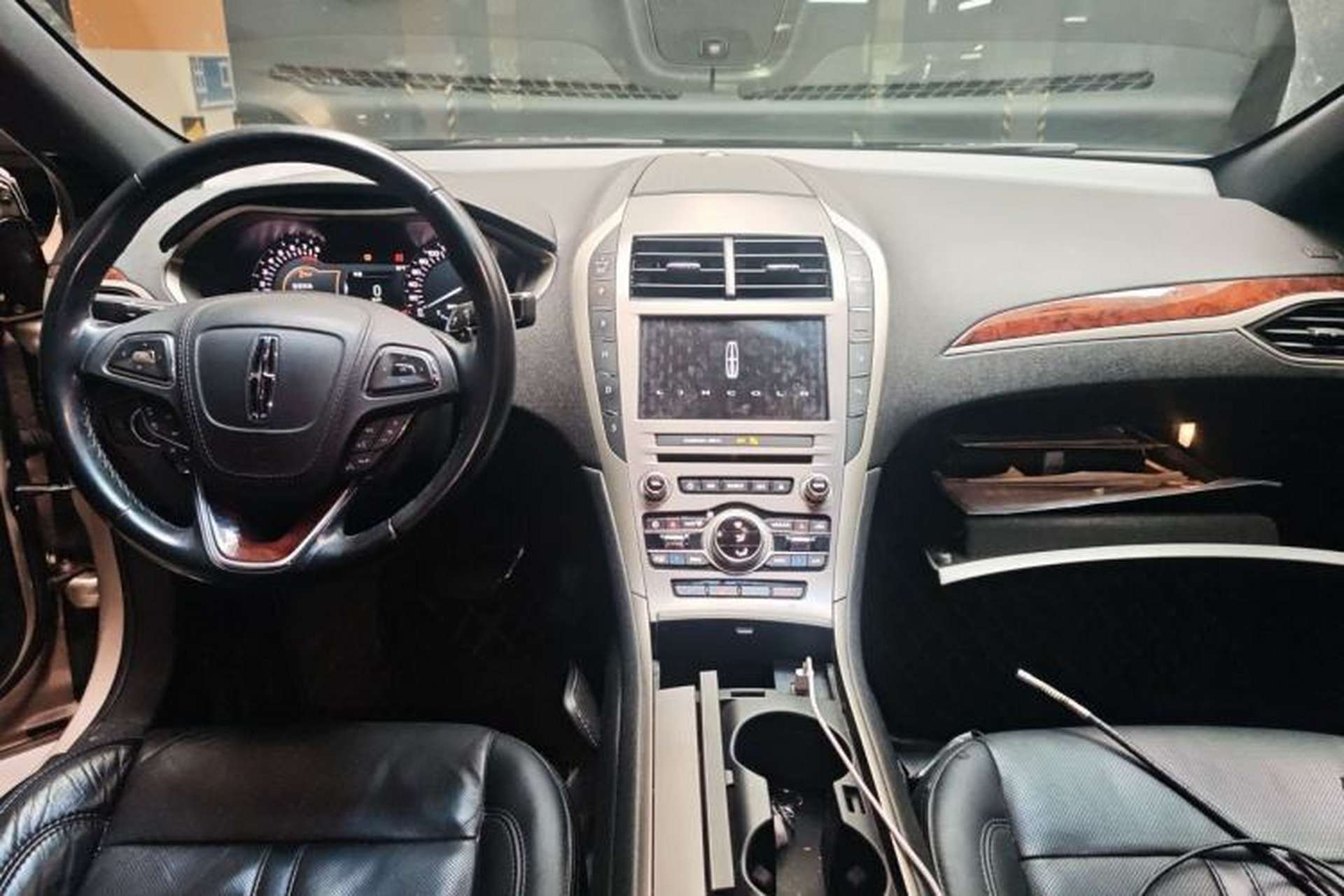 Used Lincoln MKZ 2017 2.0T Luxury Edition Center Console