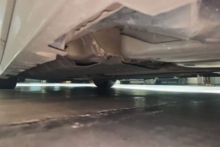 Used Lincoln MKZ 2017 2.0T Luxury Edition Chassis Rear Left