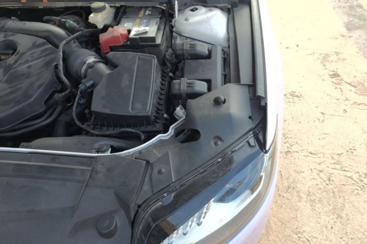 Used Lincoln MKZ 2017 2.0T Luxury Edition Engine Bay Left