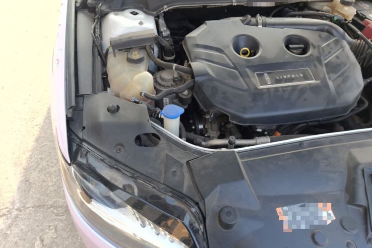 Used Lincoln MKZ 2017 2.0T Luxury Edition Engine Bay Right