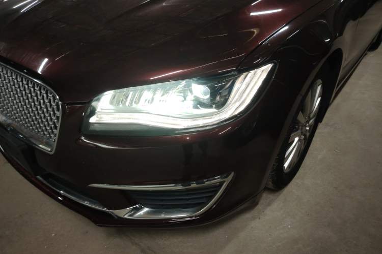 Used Lincoln MKZ 2017 2.0T Luxury Edition Left Front Headlight