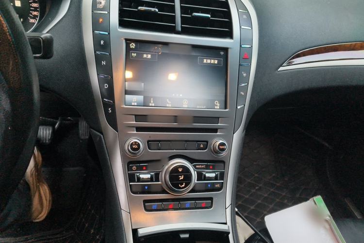 Used Lincoln MKZ 2017 2.0T Luxury Edition Audio And AC Panel