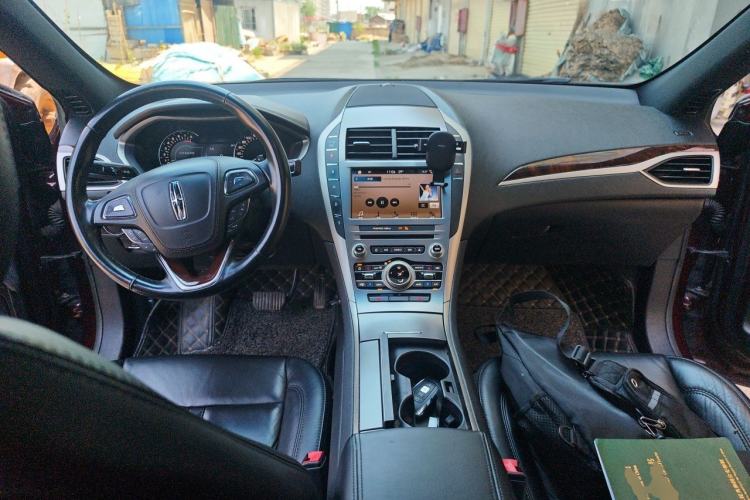 Used Lincoln MKZ 2017 2.0T Luxury Edition Center Console