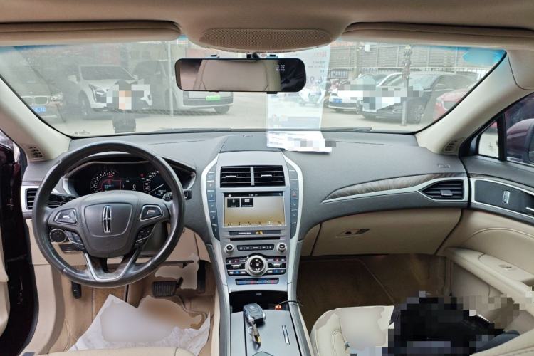Used Lincoln MKZ 2017 2.0T Luxury Edition Center Console