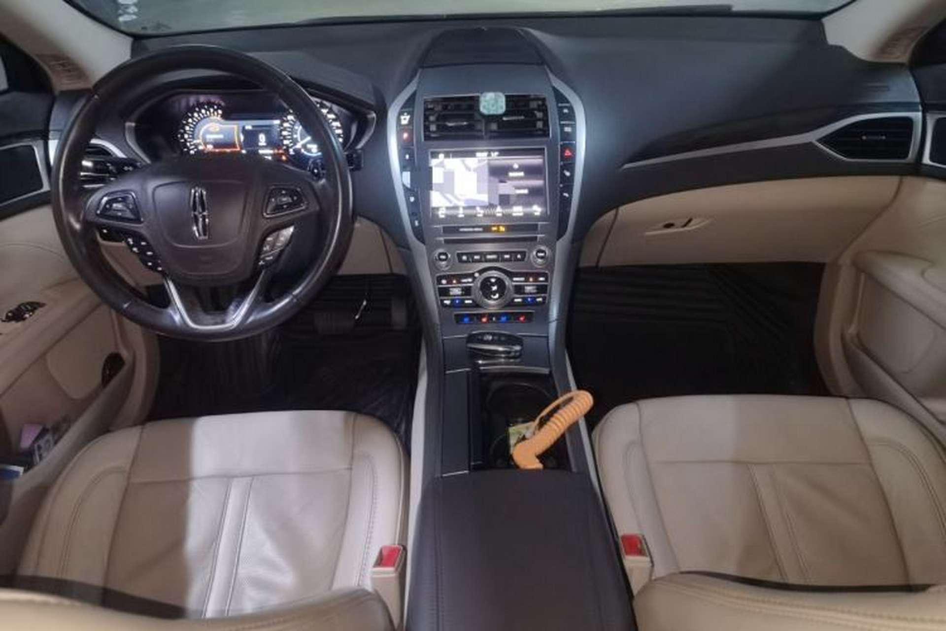 Used Lincoln MKZ 2017 2.0T Luxury Edition Center Console