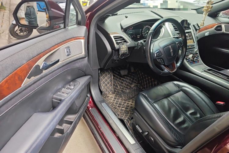 Used Lincoln MKZ 2017 2.0T Luxury Edition Driver Seat