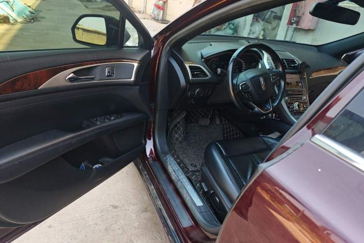 Used Lincoln MKZ 2017 2.0T Luxury Edition Driver Seat