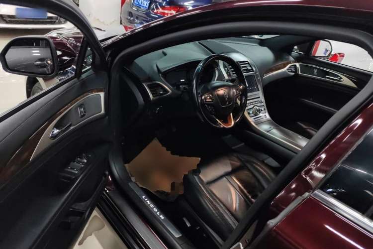 Used Lincoln MKZ 2017 2.0T Luxury Edition Driver Seat