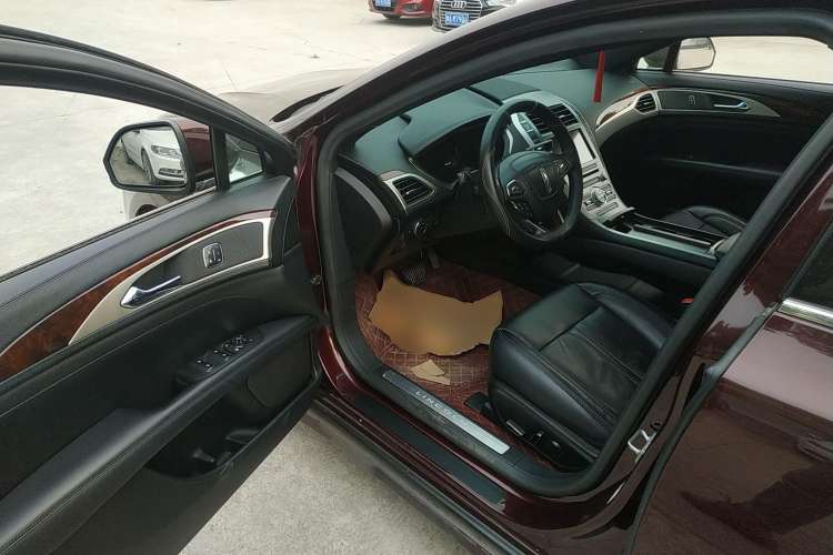 Used Lincoln MKZ 2017 2.0T Luxury Edition Driver Seat