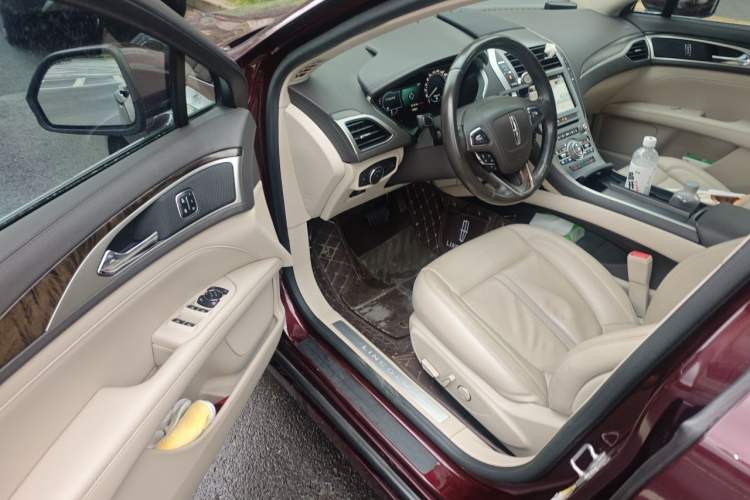 Used Lincoln MKZ 2017 2.0T Luxury Edition Driver Seat