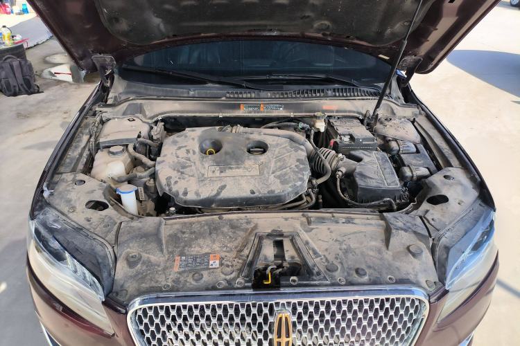 Used Lincoln MKZ 2017 2.0T Luxury Edition Engine Bay