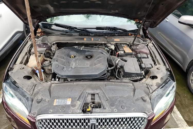 Used Lincoln MKZ 2017 2.0T Luxury Edition Engine Bay