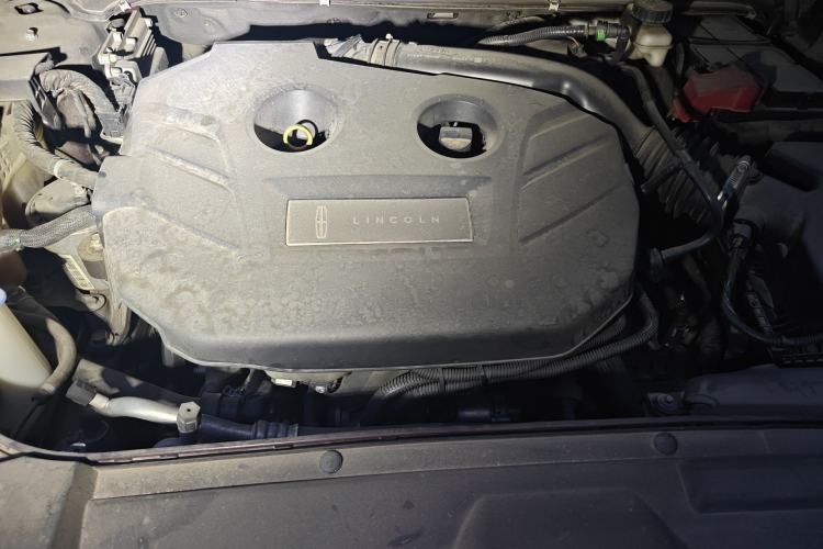 Used Lincoln MKZ 2017 2.0T Luxury Edition Engine Bay