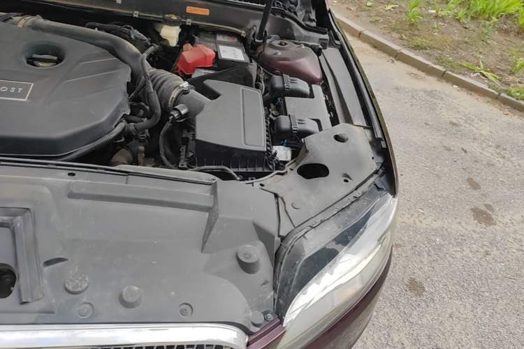 Used Lincoln MKZ 2017 2.0T Luxury Edition Engine Bay Left
