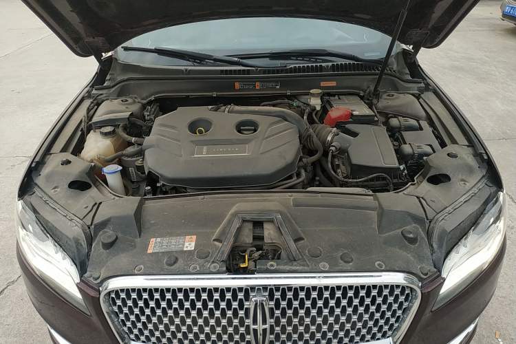 Used Lincoln MKZ 2017 2.0T Luxury Edition Engine Bay