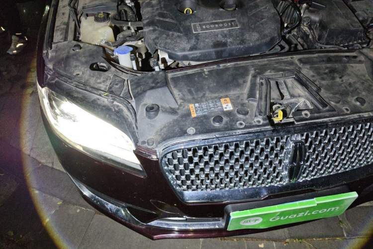 Used Lincoln MKZ 2017 2.0T Luxury Edition Engine Bay Right