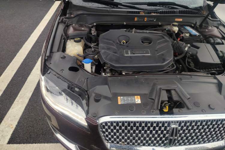 Used Lincoln MKZ 2017 2.0T Luxury Edition Engine Bay Right
