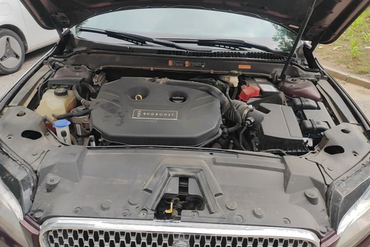 Used Lincoln MKZ 2017 2.0T Luxury Edition Engine Bay