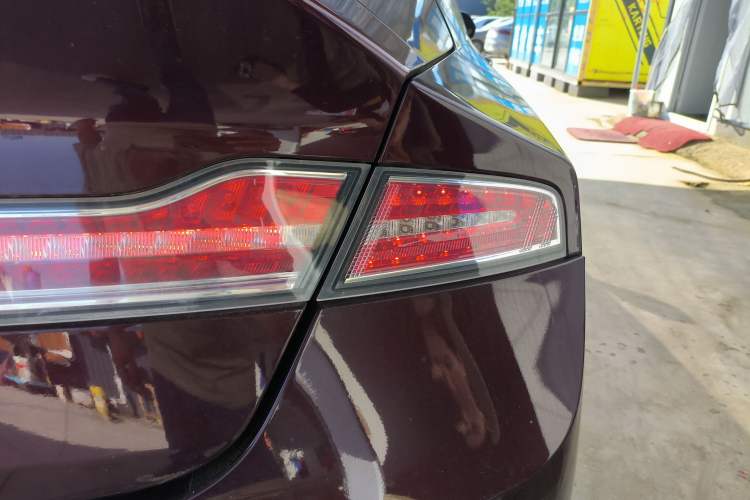 Used Lincoln MKZ 2017 2.0T Luxury Edition Exterior 6