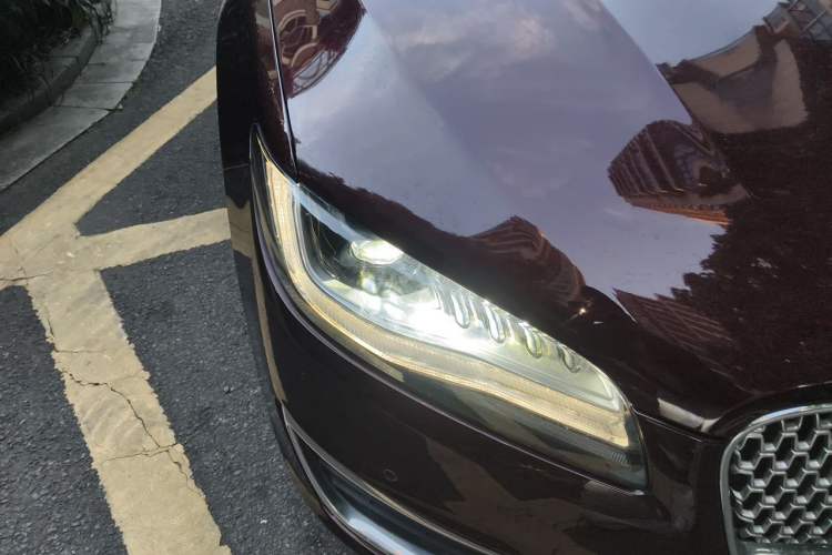 Used Lincoln MKZ 2017 2.0T Luxury Edition Exterior 6