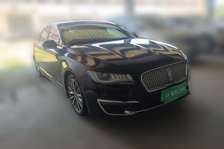 Used Lincoln MKZ 2017 2.0T Luxury Edition Front Right 45 Deg