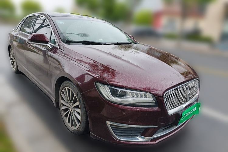 Used Lincoln MKZ 2017 2.0T Luxury Edition Front Right 45 Deg