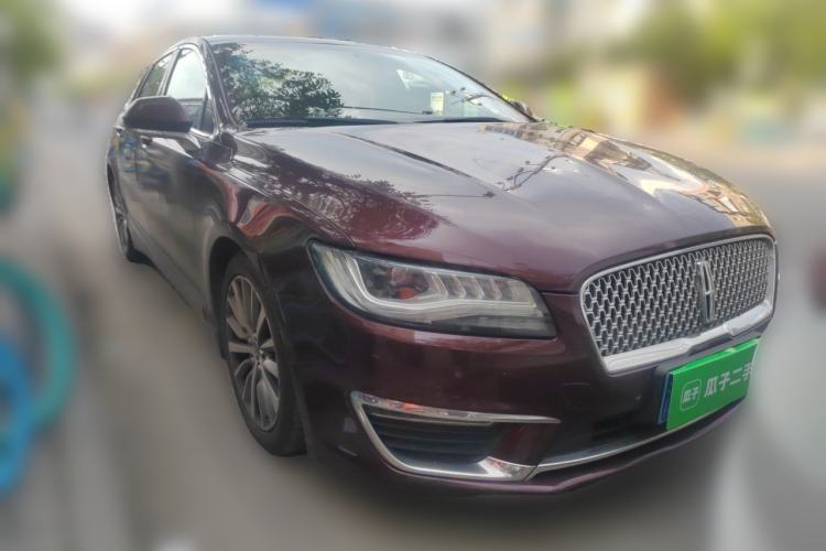 Used Lincoln MKZ 2017 2.0T Luxury Edition Front Right 45 Deg