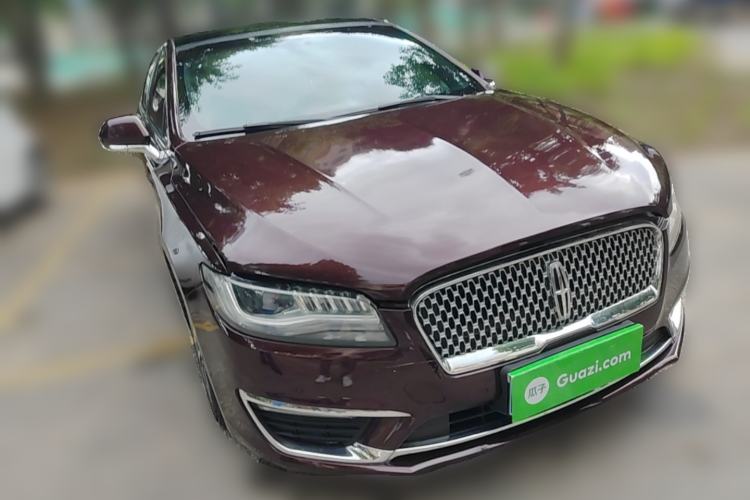Used Lincoln MKZ 2017 2.0T Luxury Edition Front Right 45 Deg