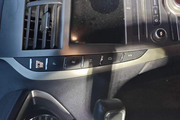 Used Lincoln MKZ 2017 2.0T Luxury Edition Gear Lever
