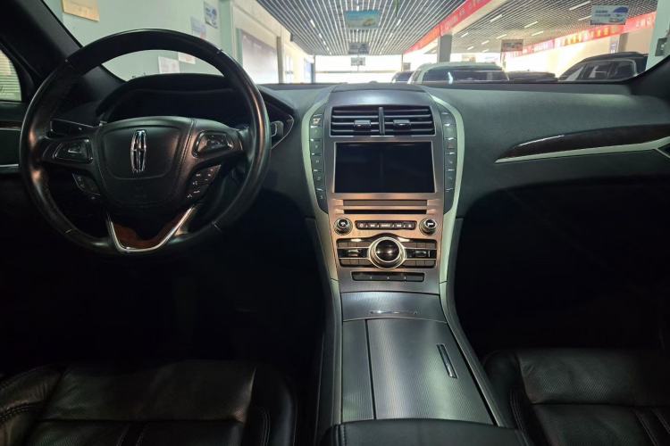 Used Lincoln MKZ 2017 2.0T Luxury Edition Interior 1