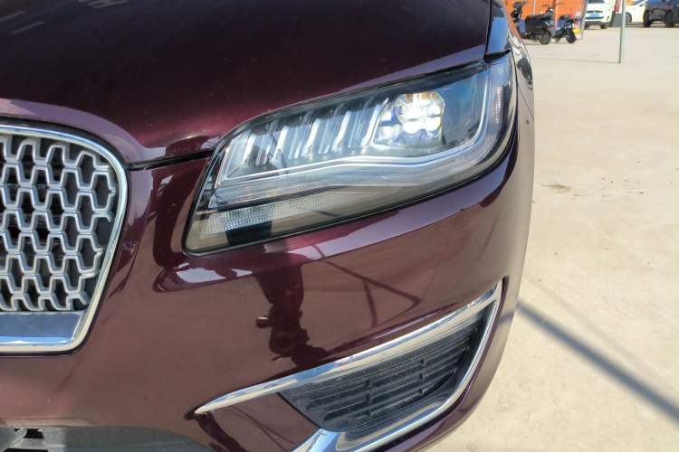 Used Lincoln MKZ 2017 2.0T Luxury Edition Left Front Headlight