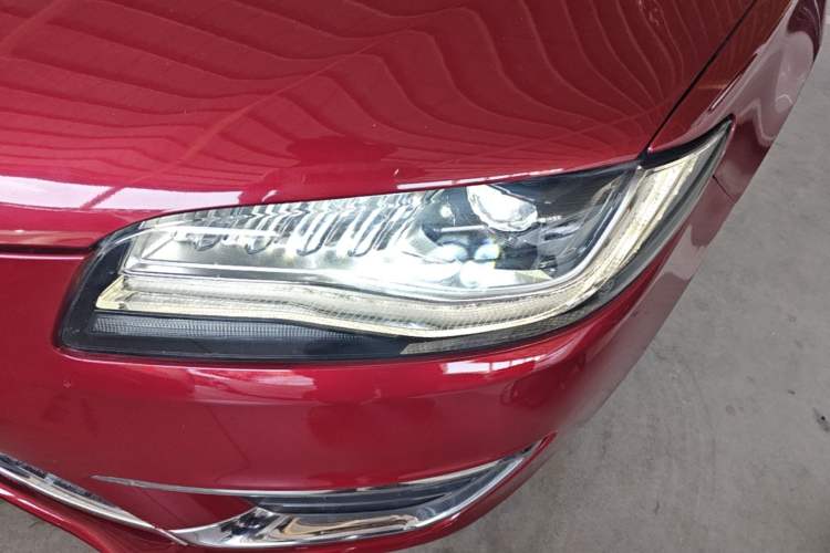 Used Lincoln MKZ 2017 2.0T Luxury Edition Left Front Headlight