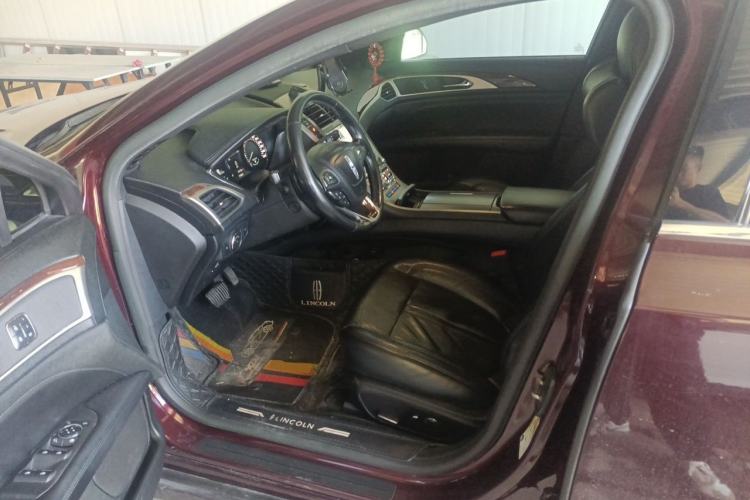 Used Lincoln MKZ 2017 2.0T Luxury Edition Left Front Seat