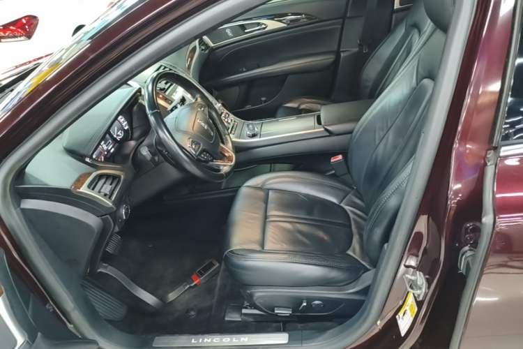 Used Lincoln MKZ 2017 2.0T Luxury Edition Left Front Seat