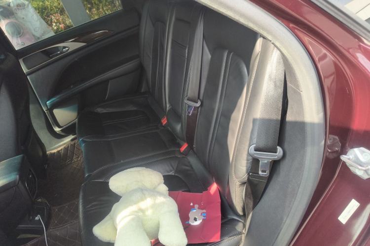 Used Lincoln MKZ 2017 2.0T Luxury Edition Left Rear Seat