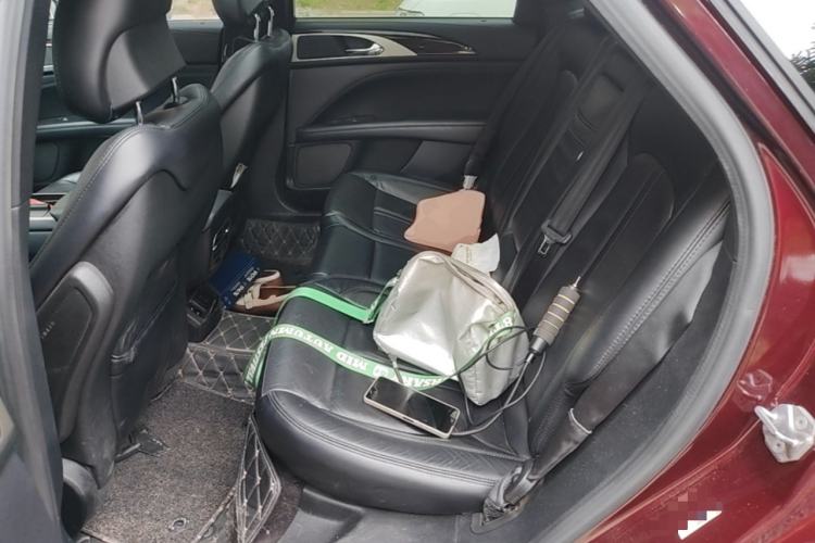 Used Lincoln MKZ 2017 2.0T Luxury Edition Left Rear Seat