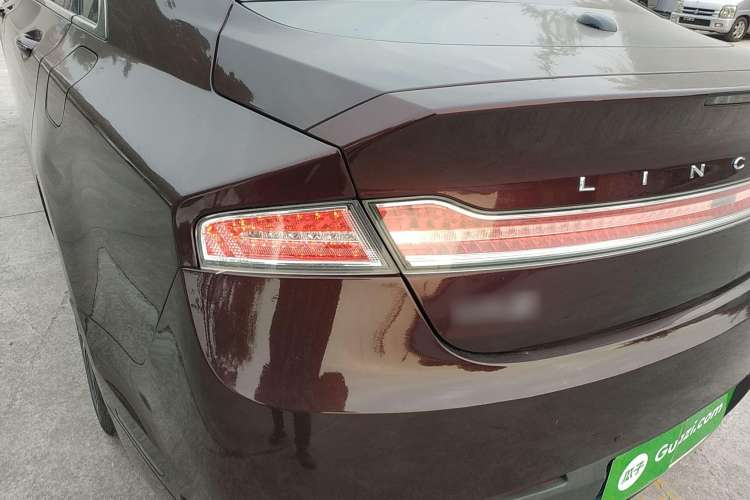 Used Lincoln MKZ 2017 2.0T Luxury Edition Left Rear Taillight