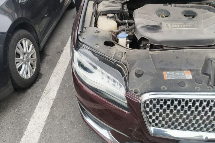 Used Lincoln MKZ 2017 2.0T Luxury Edition Right Front Headlight