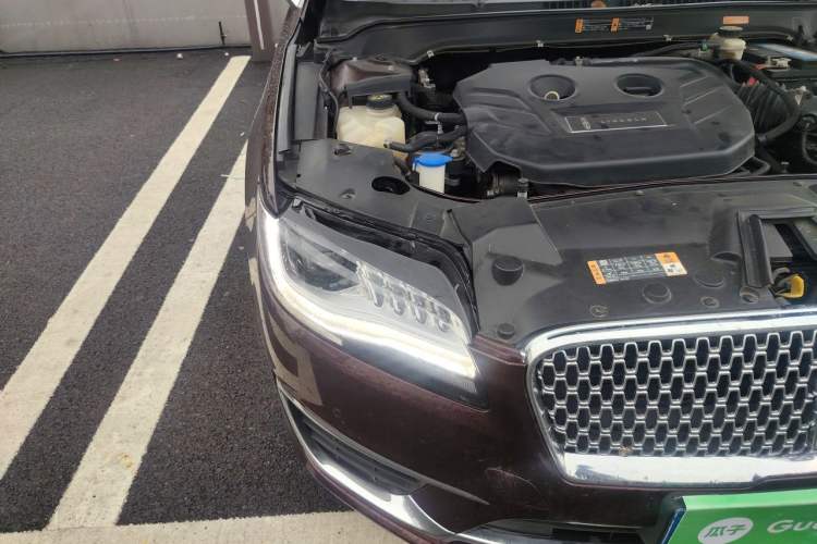 Used Lincoln MKZ 2017 2.0T Luxury Edition Right Front Headlight