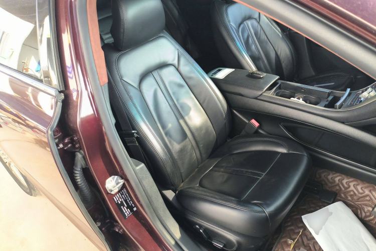 Used Lincoln MKZ 2017 2.0T Luxury Edition Right Front Seat