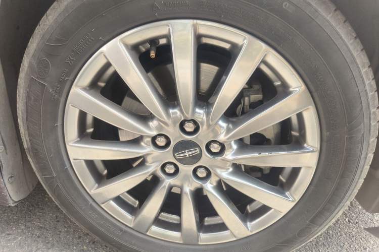 Used Lincoln MKZ 2017 2.0T Luxury Edition Right Front Wheel Hub