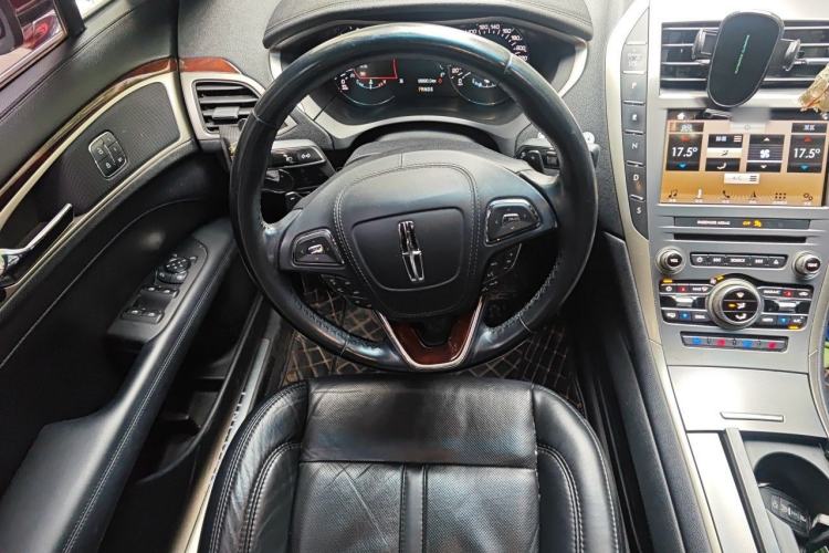 Used Lincoln MKZ 2017 2.0T Luxury Edition Steering Wheel