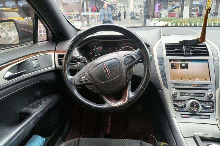 Used Lincoln MKZ 2017 2.0T Luxury Edition Steering Wheel