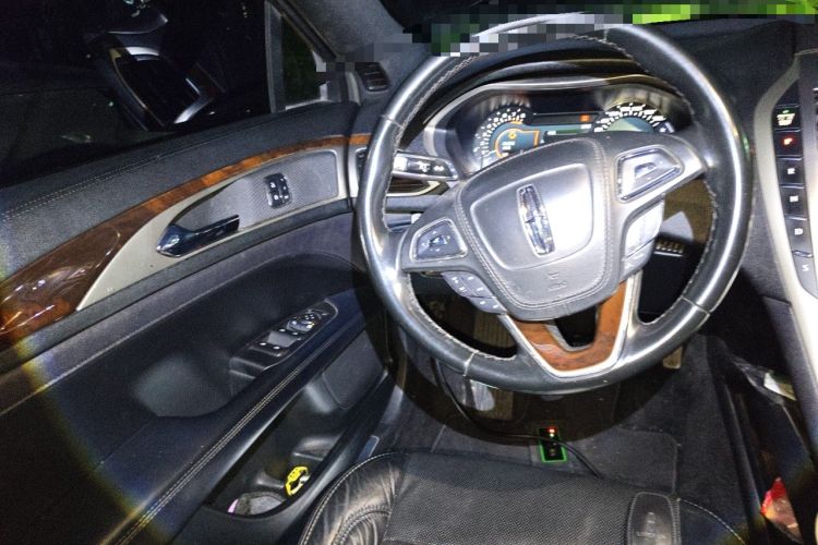 Used Lincoln MKZ 2017 2.0T Luxury Edition Steering Wheel