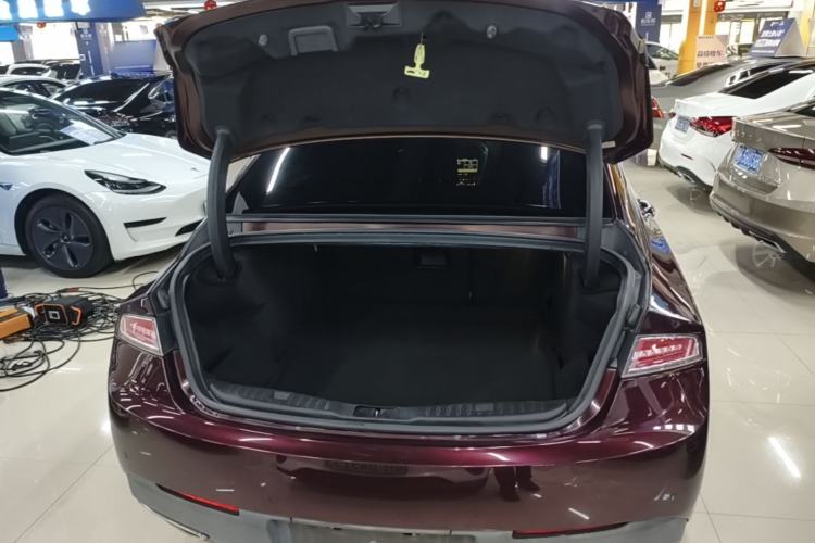 Used Lincoln MKZ 2017 2.0T Luxury Edition Trunk