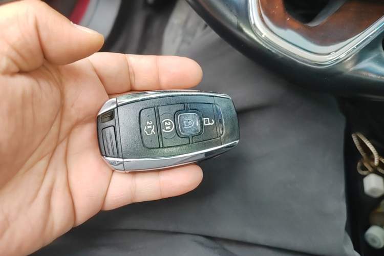 Used Lincoln MKZ 2017 2.0T Luxury Edition Vehicle Key