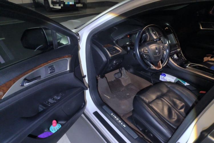 Used Lincoln MKZ 2017 2.0T Luxury Edition Driver Seat