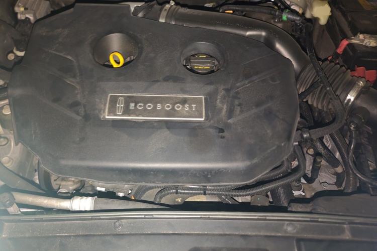 Used Lincoln MKZ 2017 2.0T Luxury Edition Engine Bay